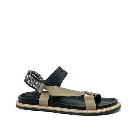 sandali mare fendi salvia